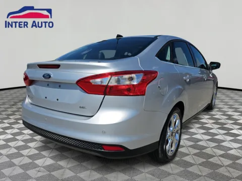 More photos of 2012 Ford Focus SEL Sedan 4D at Interauto, MA