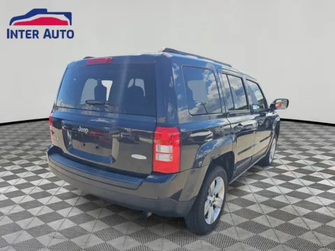 More photos of 2016 Jeep Patriot Latitude Sport Utility 4D at Interauto, MA