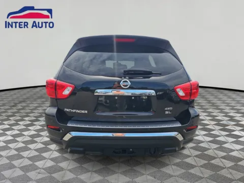 More photos of 2017 Nissan Pathfinder SL Sport Utility 4D at Interauto, MA