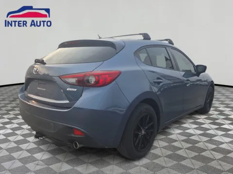 More photos of 2015 MAZDA MAZDA3 i Sport Hatchback 4D at Interauto, MA