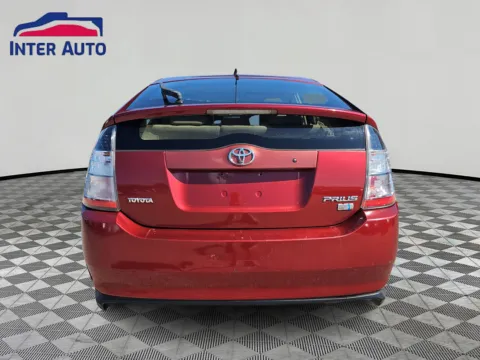 More photos of 2005 Toyota Prius Hatchback 4D at Interauto, MA
