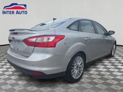 More photos of 2014 Ford Focus Titanium Sedan 4D at Interauto, MA