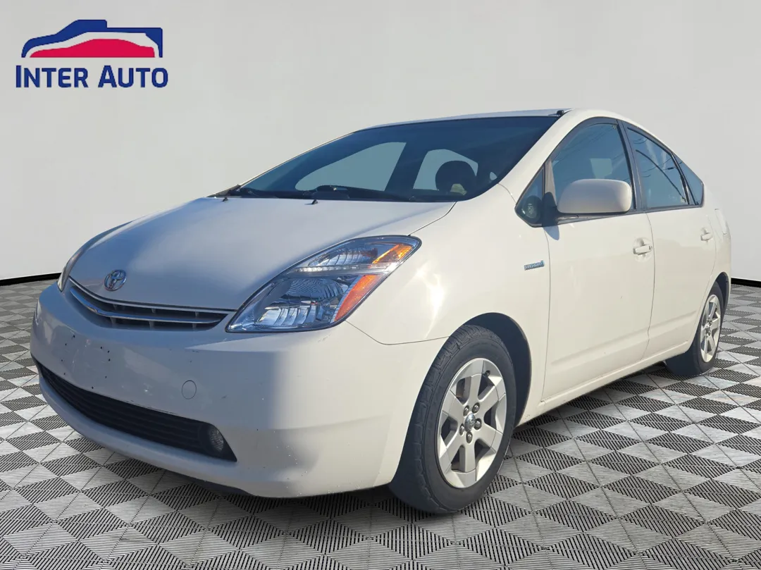 White 2009 Toyota Prius Hatchback 4D for sale in Worcester, MA