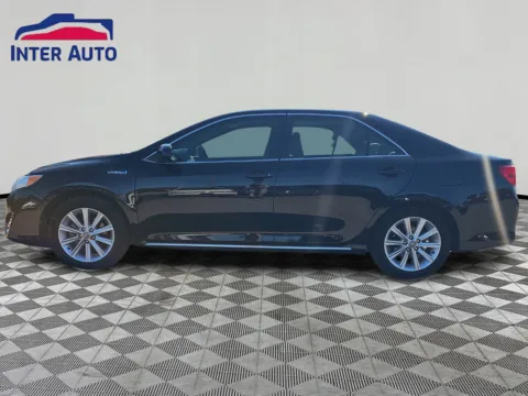 Photos of 2012 Toyota Camry XLE Hybrid Sedan 4D for sale in Worcester, MA at Interauto