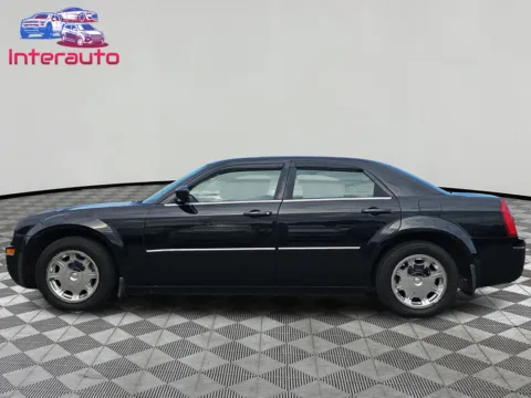 Photos of 2006 Chrysler 300 Touring Sedan 4D for sale in Plainville, MA at Interauto