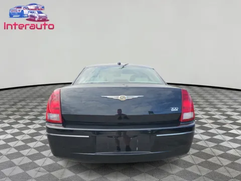 More photos of 2006 Chrysler 300 Touring Sedan 4D at Interauto, MA