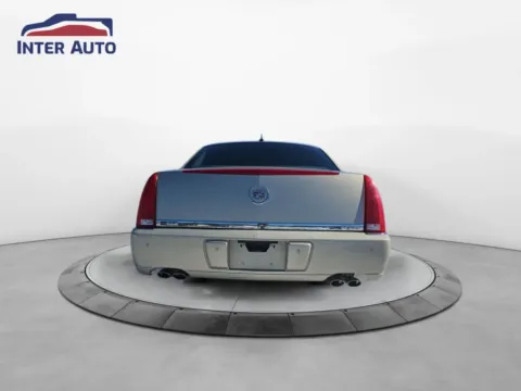 More photos of 2008 Cadillac DTS Sedan 4D at Interauto, MA