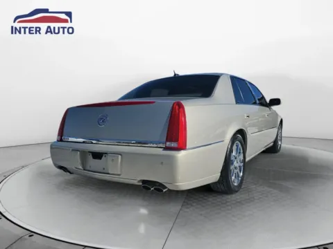 More photos of 2008 Cadillac DTS Sedan 4D at Interauto, MA