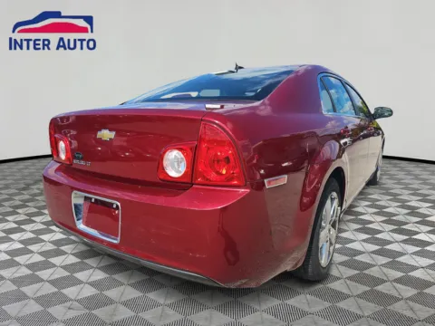 More photos of 2010 Chevrolet Malibu LT Sedan 4D at Interauto, MA