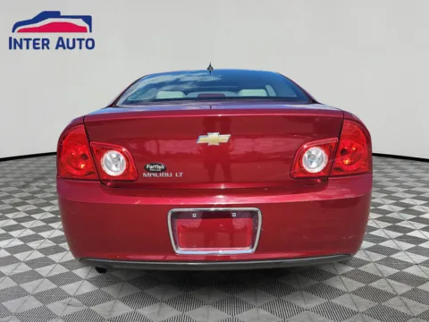 More photos of 2010 Chevrolet Malibu LT Sedan 4D at Interauto, MA