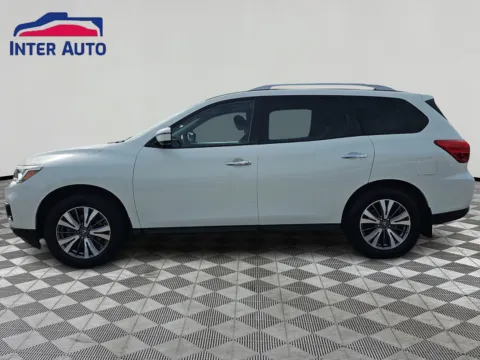 Photos of 2017 Nissan Pathfinder SL Sport Utility 4D for sale in Worcester, MA at Interauto
