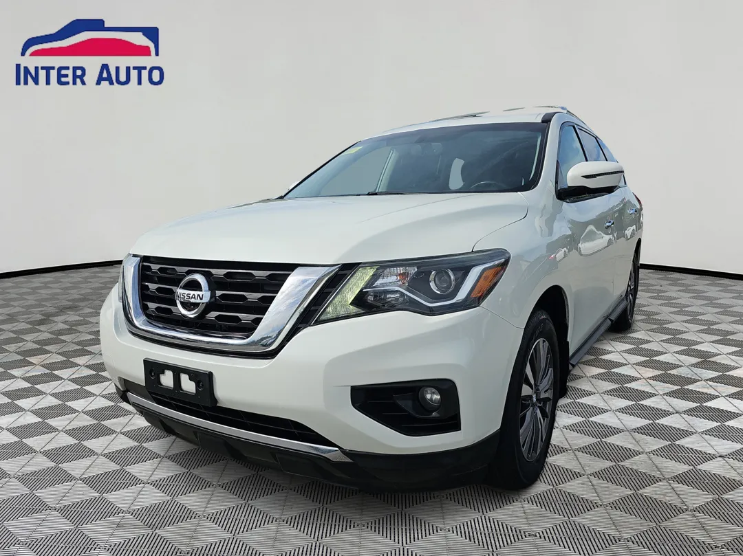 White 2017 Nissan Pathfinder SL Sport Utility 4D for sale in Worcester, MA