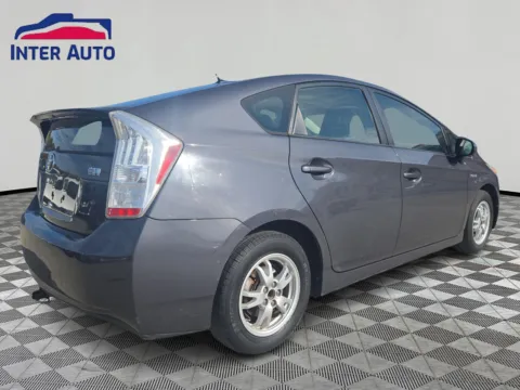 More photos of 2010 Toyota Prius III Hatchback 4D at Interauto, MA
