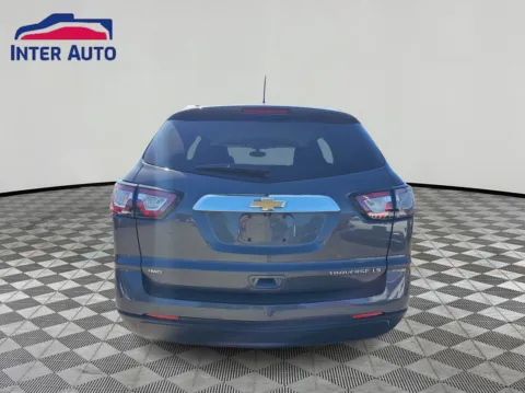 More photos of 2013 Chevrolet Traverse LS Sport Utility 4D at Interauto, MA