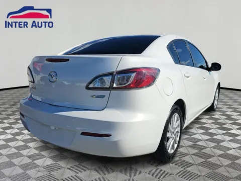 More photos of 2012 MAZDA MAZDA3 i Touring Sedan 4D at Interauto, MA