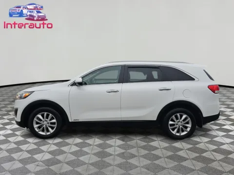 Photos of 2016 Kia Sorento LX Sport Utility 4D for sale in Plainville, MA at Interauto