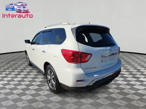 Another view of 2018 Nissan Pathfinder SL Sport Utility 4D for sale in Plainville, MA at Interauto