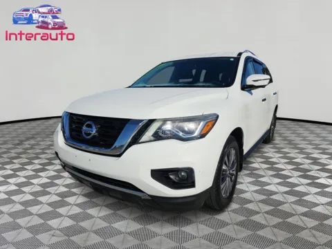 White 2018 Nissan Pathfinder SL Sport Utility 4D for sale in Plainville, MA