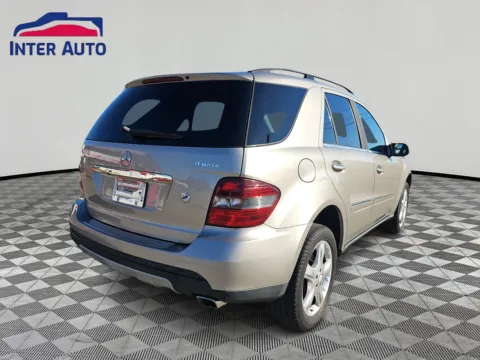 More photos of 2007 Mercedes-Benz M-Class ML 350 Sport Utility 4D at Interauto, MA