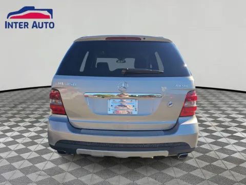More photos of 2007 Mercedes-Benz M-Class ML 350 Sport Utility 4D at Interauto, MA