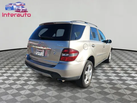 More photos of 2007 Mercedes-Benz M-Class ML 350 Sport Utility 4D at Interauto, MA