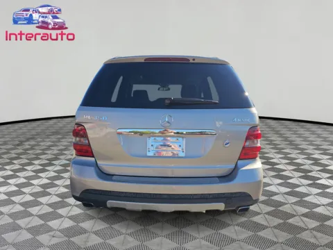 More photos of 2007 Mercedes-Benz M-Class ML 350 Sport Utility 4D at Interauto, MA