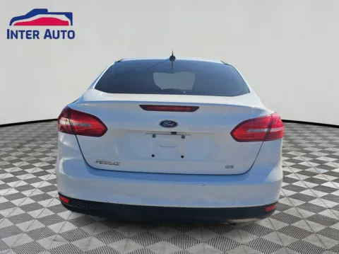 More photos of 2018 Ford Focus SE Sedan 4D at Interauto, MA