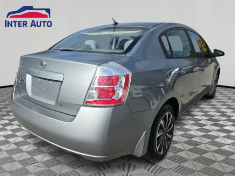 More photos of 2008 Nissan Sentra S Sedan 4D at Interauto, MA