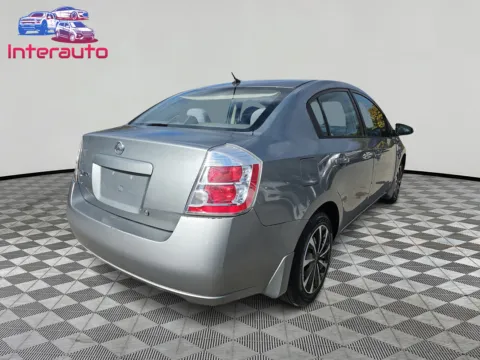 More photos of 2008 Nissan Sentra S Sedan 4D at Interauto, MA