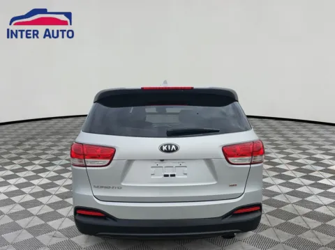 More photos of 2016 Kia Sorento LX Sport Utility 4D at Interauto, MA