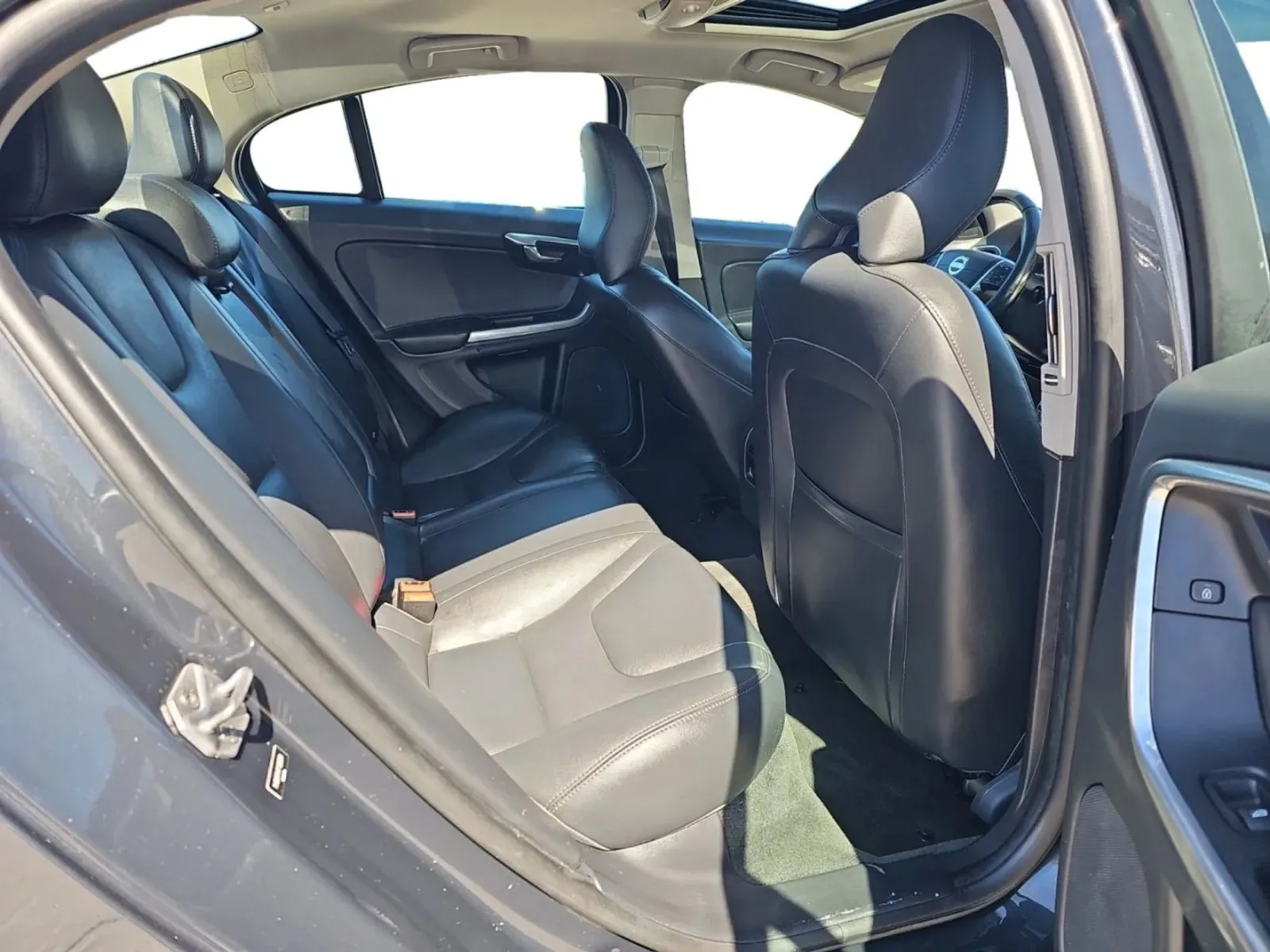 2015 Volvo S60 T5 Platinum - Photo 15