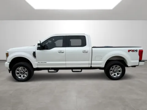 More photos of 2019 Ford F-250 Super Duty Lariat at Tri-State Motor Company, AR