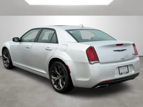 More photos of 2023 Chrysler 300 S V6 at Tri-State Motor Company, AR