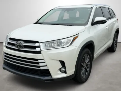 White 2017 Toyota Highlander for sale in Blytheville, AR