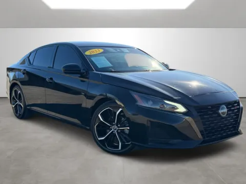 Black 2023 Nissan Altima 2.5 SR for sale in Blytheville, AR
