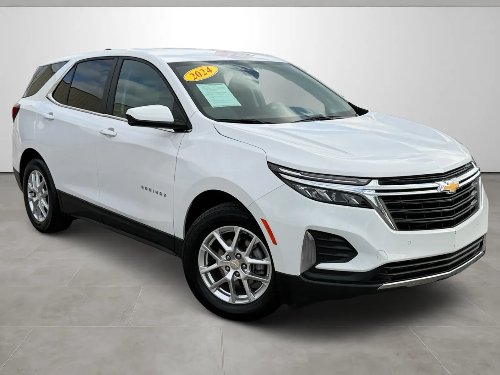 White 2024 Chevrolet Equinox LT for sale in Blytheville, AR