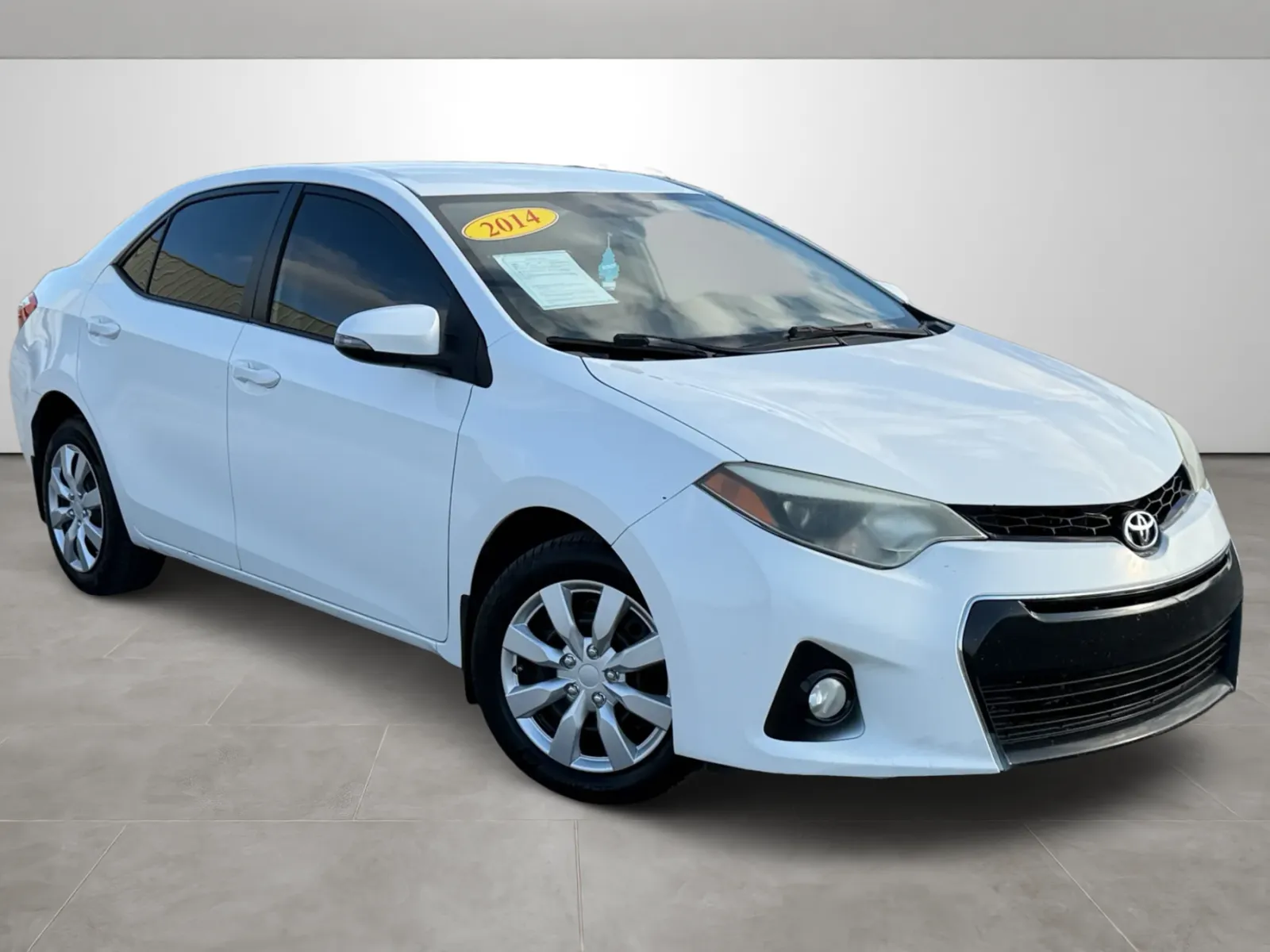 White 2014 Toyota Corolla for sale in Blytheville, AR