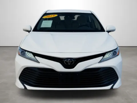 Photos of 2019 Toyota Camry XLE for sale in Blytheville, AR at Tri-State Motor Company