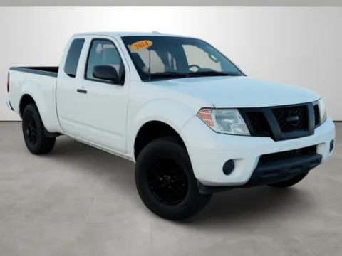 White 2014 Nissan Frontier for sale in Blytheville, AR