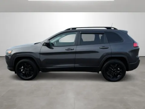 More photos of 2023 Jeep Cherokee Altitude Lux at Tri-State Motor Company, AR
