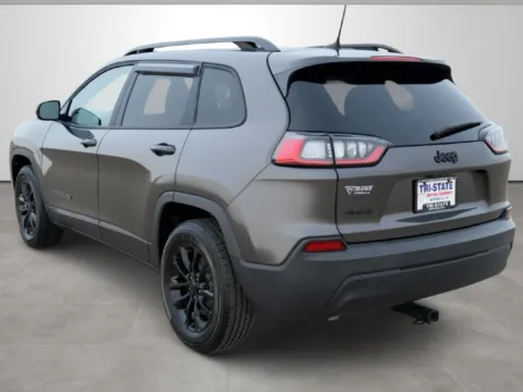 More photos of 2023 Jeep Cherokee Altitude Lux at Tri-State Motor Company, AR