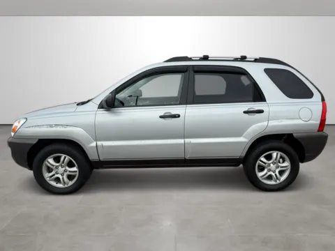 More photos of 2005 Kia Sportage at Tri-State Motor Company, AR