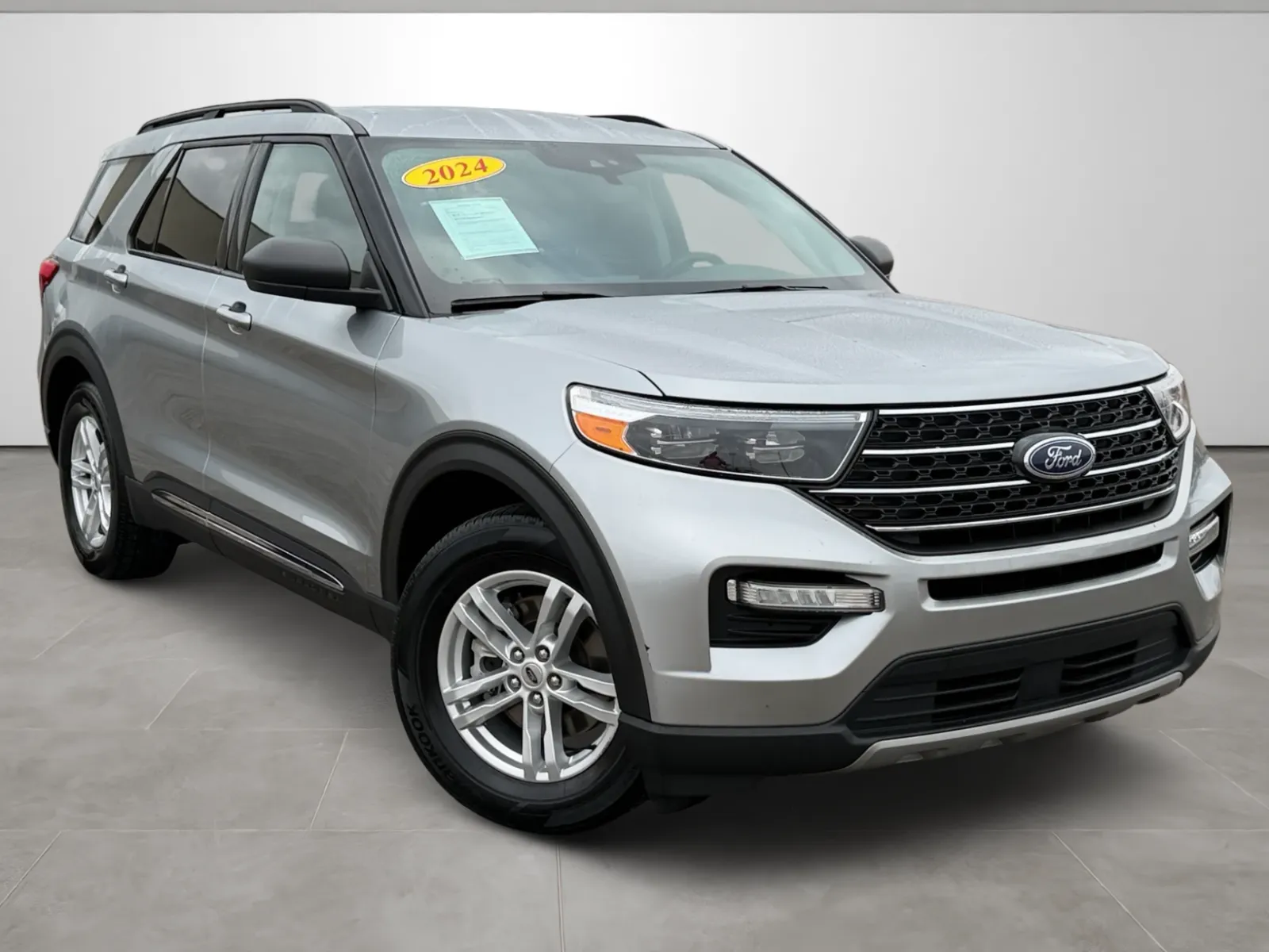 Silver 2024 Ford Explorer XLT for sale in Blytheville, AR