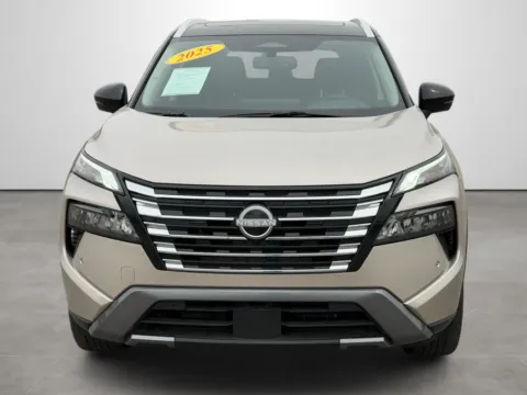 Photos of 2025 Nissan Rogue SL for sale in Blytheville, AR at Tri-State Motor Company