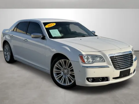 White 2013 Chrysler 300 C for sale in Blytheville, AR