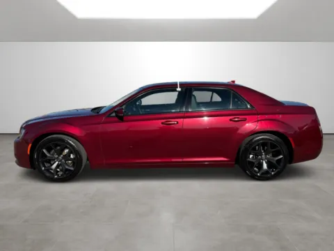 More photos of 2023 Chrysler 300 S V6 at Tri-State Motor Company, AR