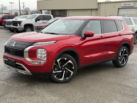 Red 2024 Mitsubishi Outlander for sale in Blytheville, AR