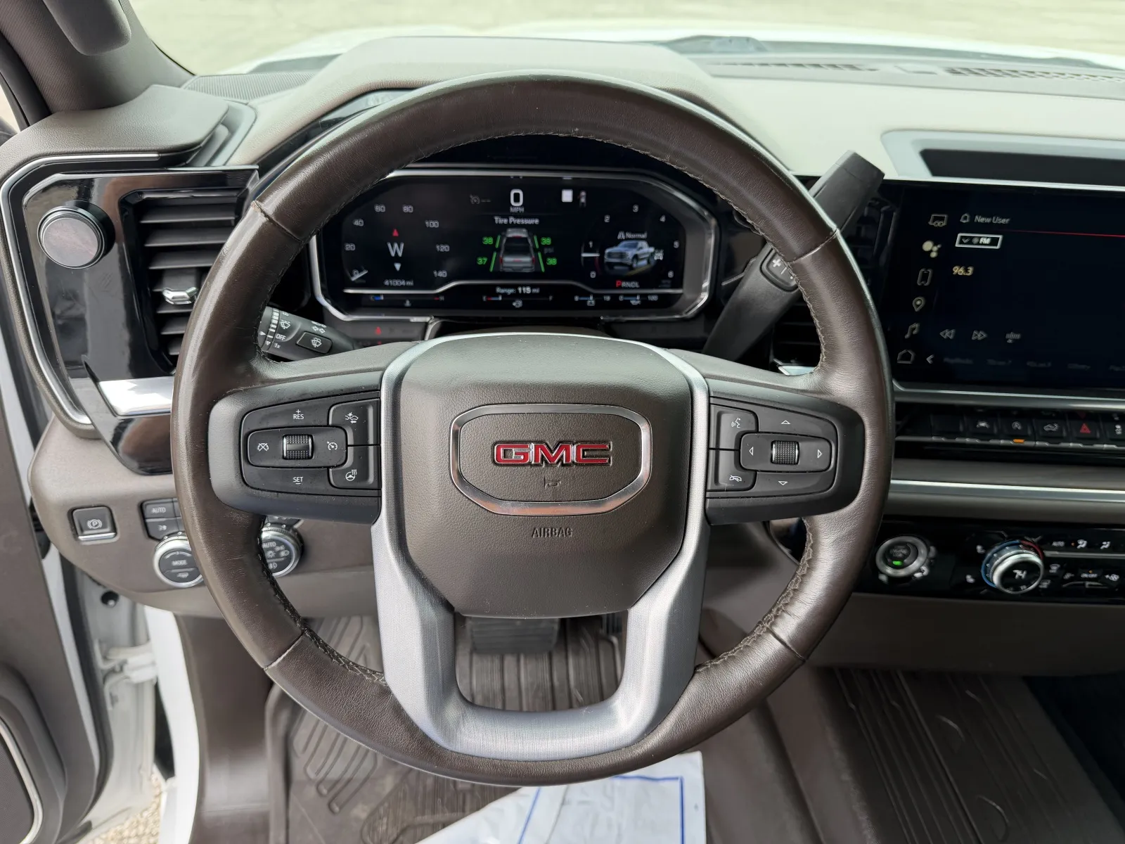 2022 GMC Sierra 1500 SLT - Photo 13