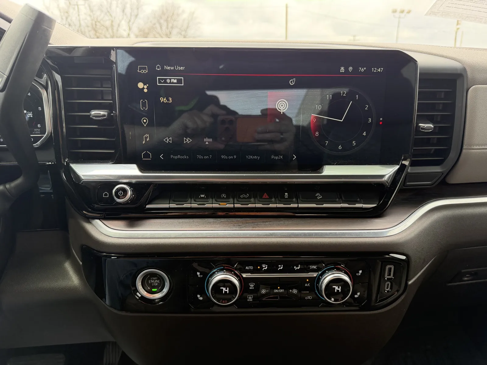 2022 GMC Sierra 1500 SLT - Photo 16