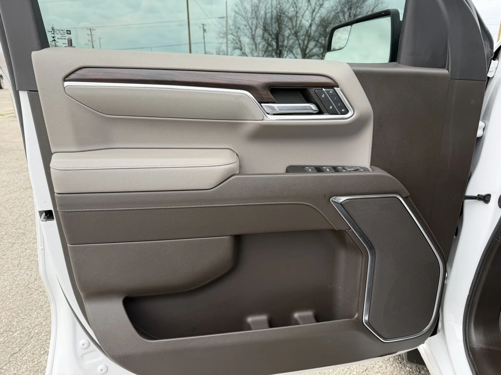 2022 GMC Sierra 1500 SLT - Photo 11